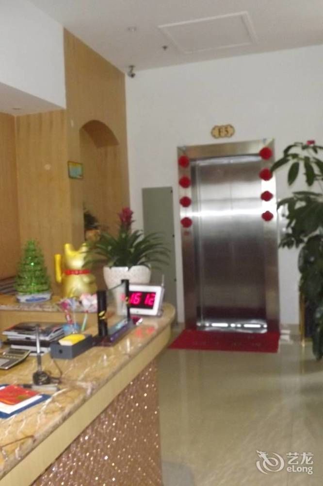 Xipuxing Pudi Hotel Екстер'єр фото